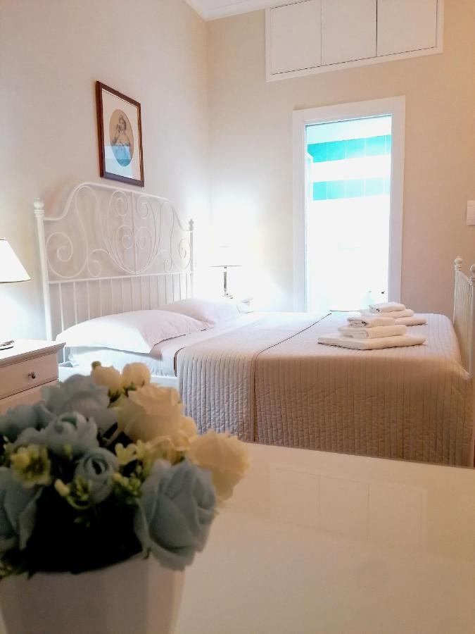โรมเบสต์ Bed & Breakfast ภายนอก รูปภาพ