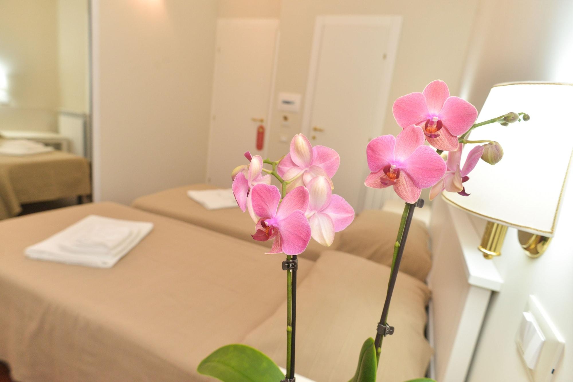 โรมเบสต์ Bed & Breakfast ภายนอก รูปภาพ