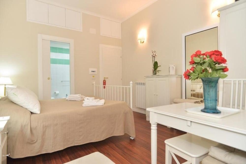 โรมเบสต์ Bed & Breakfast ภายนอก รูปภาพ
